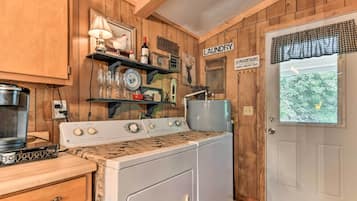 Cottage (2 Bedrooms) | Interior