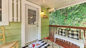 Cottage (2 Bedrooms) | Interior