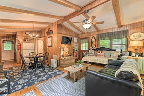 Cottage (2 Bedrooms) | Interior