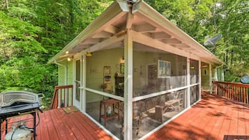 Cottage (2 Bedrooms) | Interior