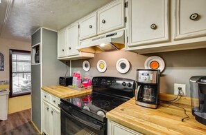 House (3 Bedrooms) | Interior - 'the Whacky Shack' Family Cabin w/ Fire Pit! (Trinity)