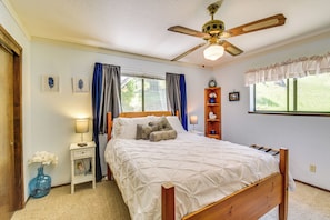 House (5 Bedrooms) | Interior - Peaceful Groveland Home w/ Deck + Fire Pit! (Groveland)