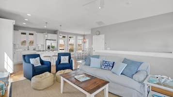House (5 Bedrooms) | Interior