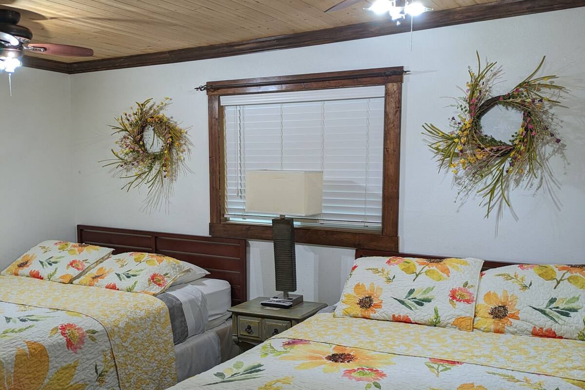 Family Double Room | WiFi (free)