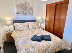 Apartamento | 2 dormitorios, espacio para trabajar con un portátil, wifi gratis