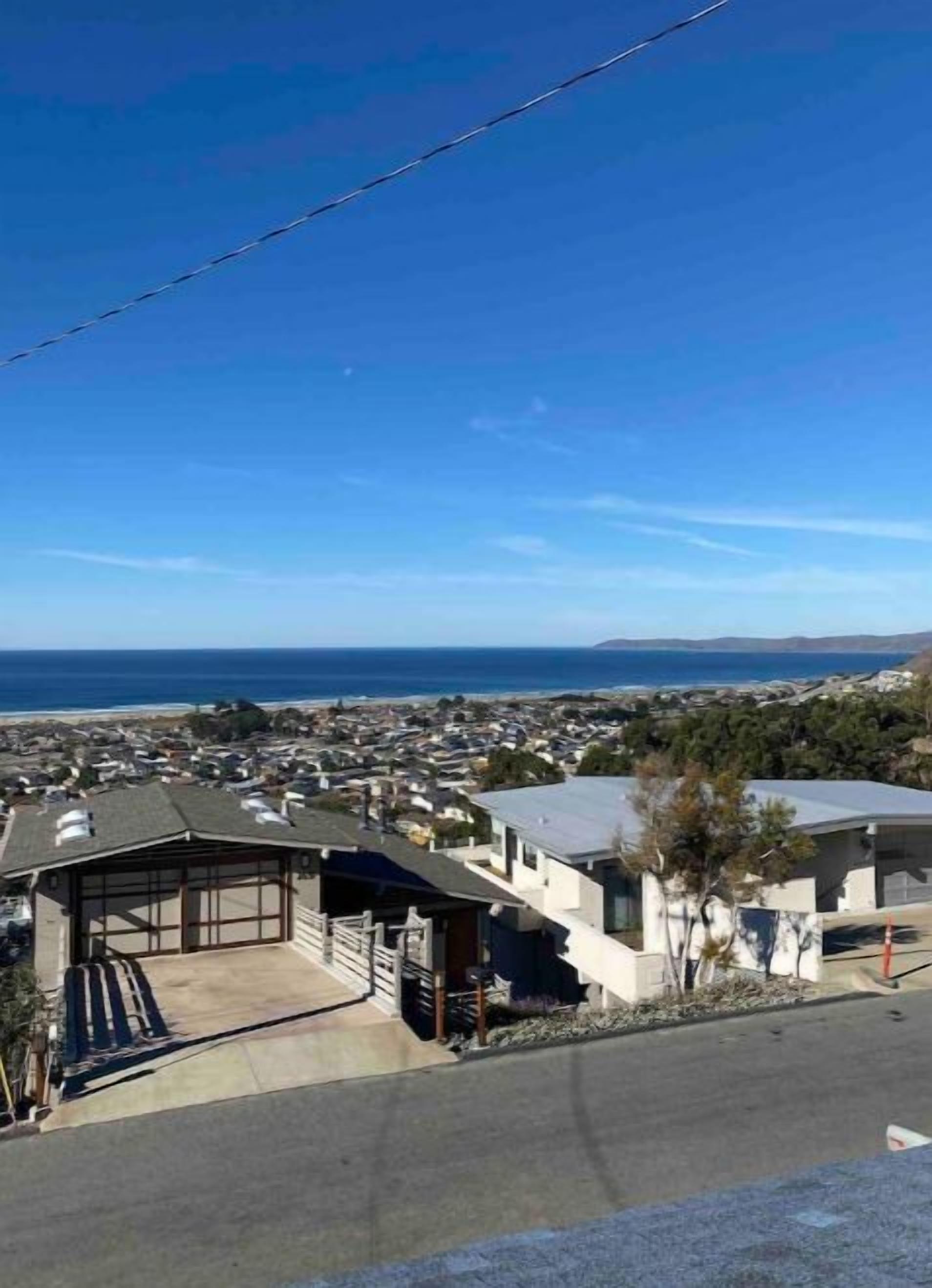 Luxury ocean view contemporary.....