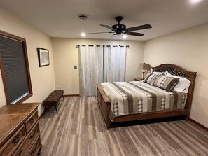 Unclassified image, 5 of 51, button