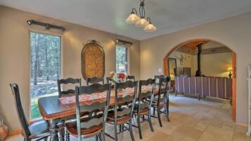 Rumah (4 Bedrooms) | Interior