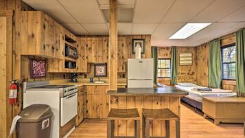 Apartment (0 Bedroom) | Interior