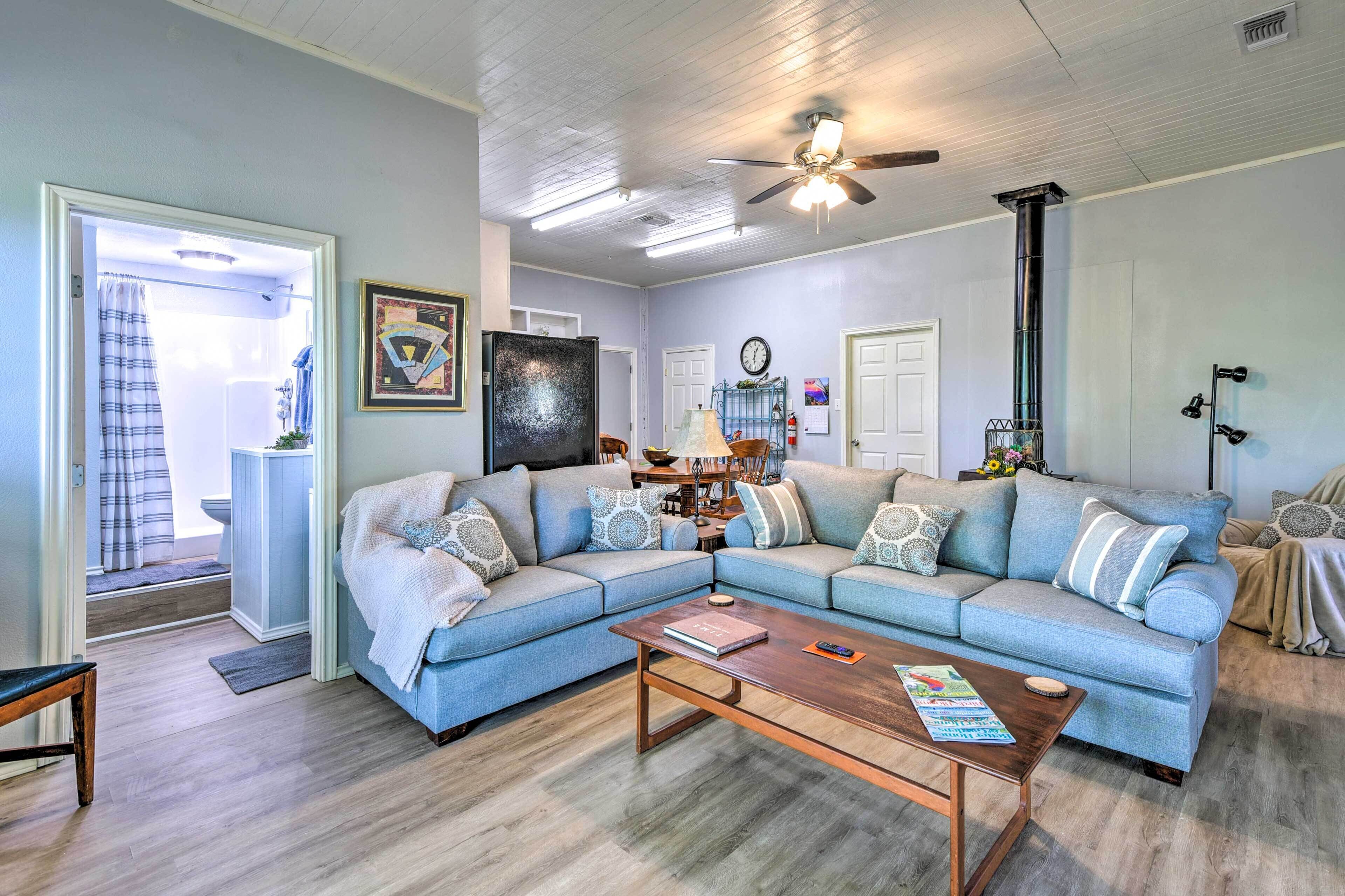 Adorable Secluded Cottage w/ Outdoor Pool!