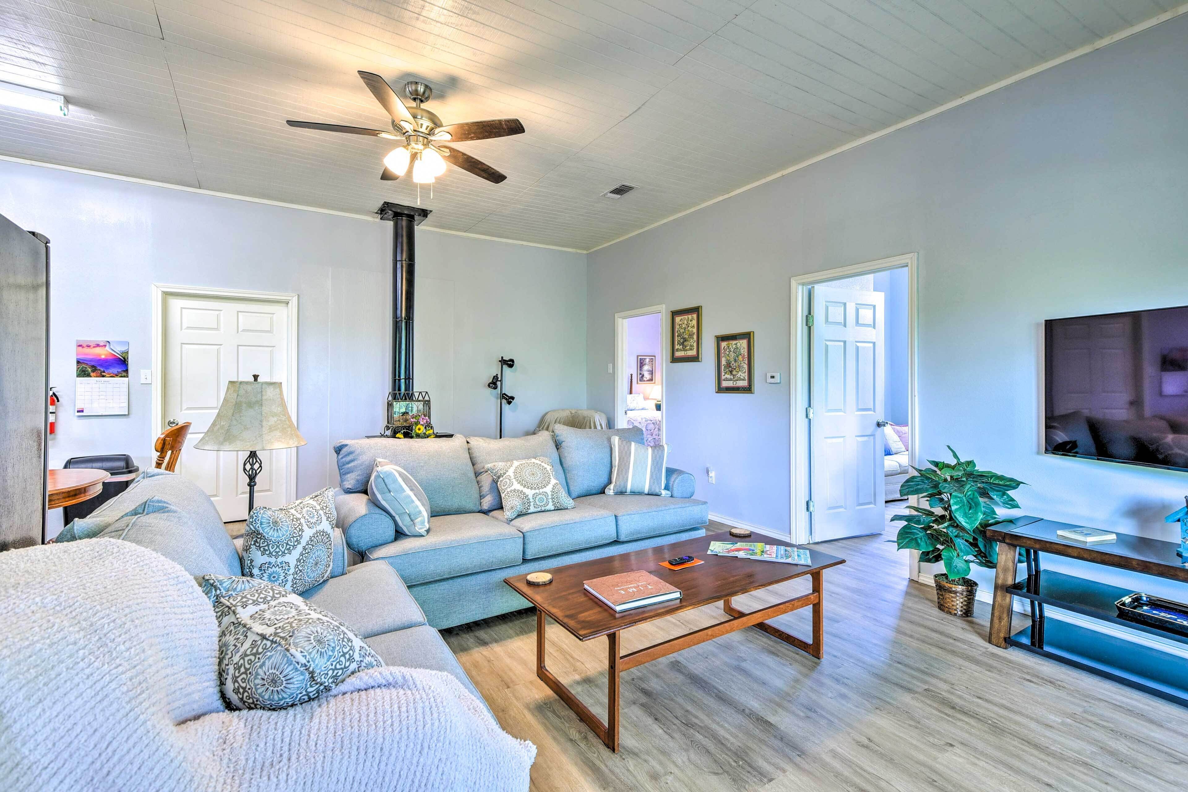 Adorable Secluded Cottage w/ Outdoor Pool!