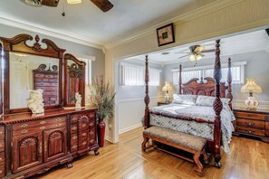 Interior - Bristol Retreat w/ Creek Access: 2 Mi to Dtwn (Bristol)