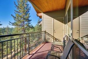 Apartment (2 Bedrooms) | Front of property - Breathtaking Bend Condo w/ Resort Amenities! (Bend)