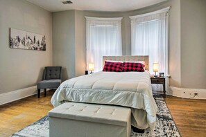 Apartment (1 Bedroom) | Interior - Charming Bloomington Apt w/ Walkable Location (Bloomington)