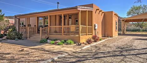 House (3 Bedrooms) | Front of property