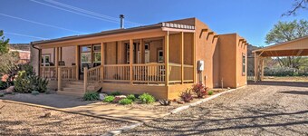 Beautiful Kanab Home w/ Yard - Walk to Restaurants