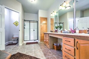 Talo (3 Bedrooms) | Sisätilat