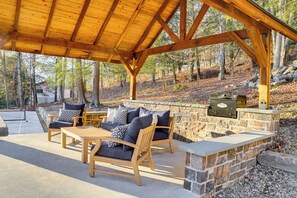 House (4 Bedrooms) | Interior - Hot Tub, Grill & Mtn Views! Benezette Cabin (Benezette)