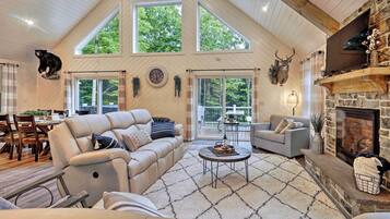 Rumah (4 Bedrooms) | Interior