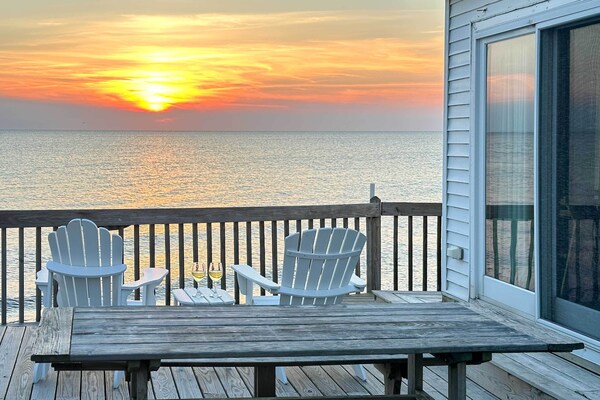 Delaware Bay & Sunset Views: Cape May Cottage - New Jersey