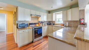 Cottage (3 Bedrooms) | Interior