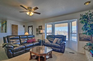House (5 Bedrooms) | Interior - Bryce Canyon Area House w/ Mountain Views! (Tropic)