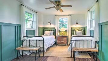 House (5 Bedrooms) | Interior