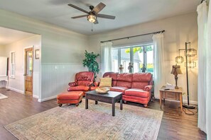 House (5 Bedrooms) | Interior