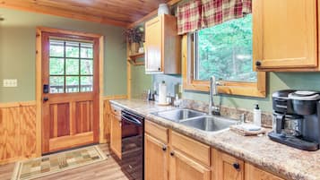 House (1 Bedroom) | Interior