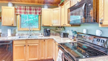 House (1 Bedroom) | Interior