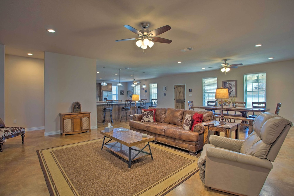 Charming Anna Ranch Home on 13 Serene Acres!