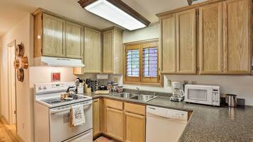 Nhà (3 Bedrooms) | Nội thất