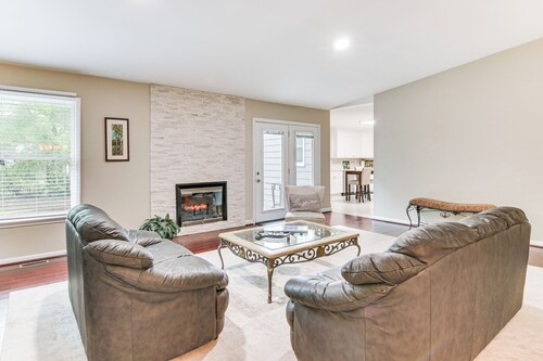 Charlotte Vacation Rental w/ Private Hot Tub!