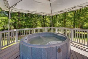 House (3 Bedrooms) | Interior - Charlotte Vacation Rental w/ Private Hot Tub! (Charlotte)