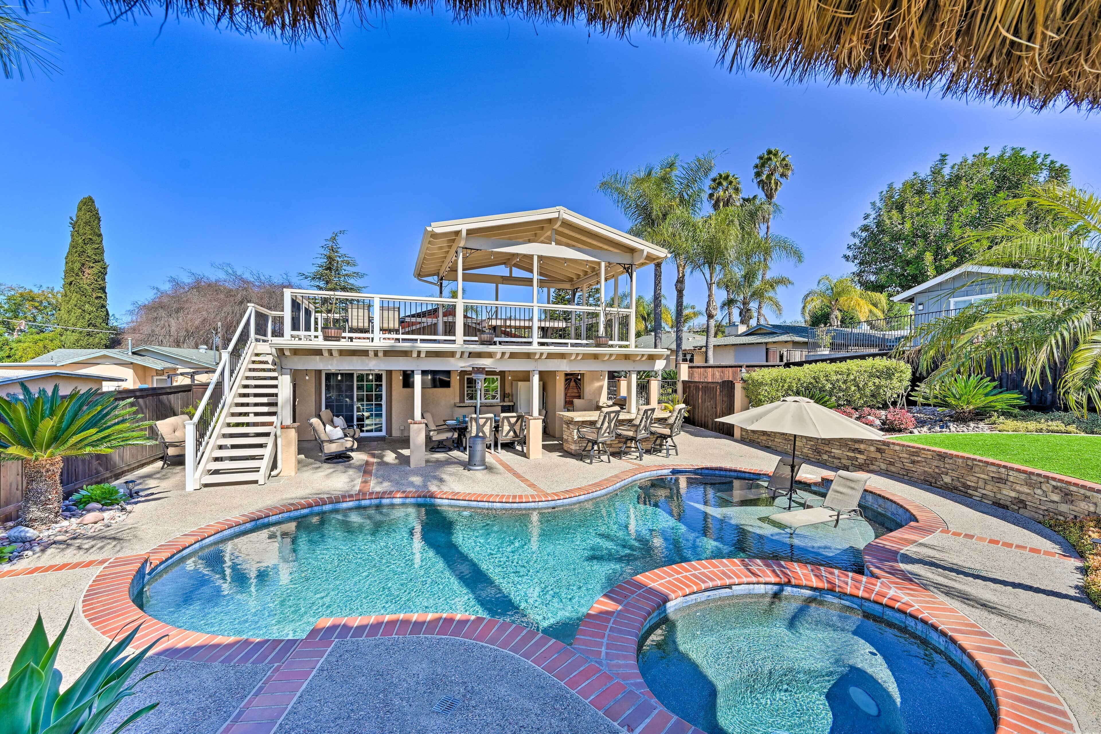 独立别墅 (3 Bedrooms) | 住宿内部. Vista住宅带游泳池～距离塔马拉克州立海滩11英里