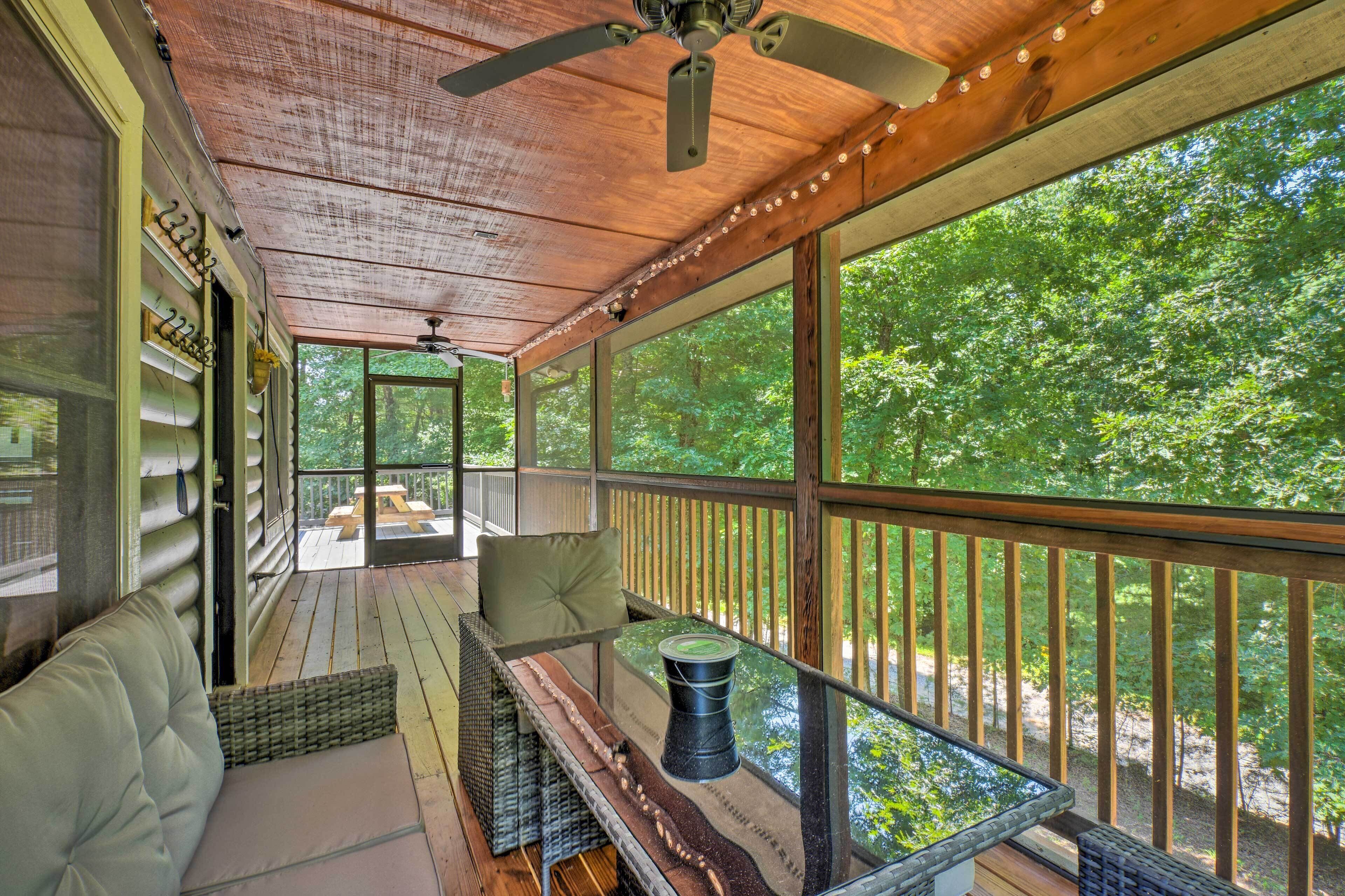 Blue Ridge Mtn Hideaway w/ Fire Pit, Grill!