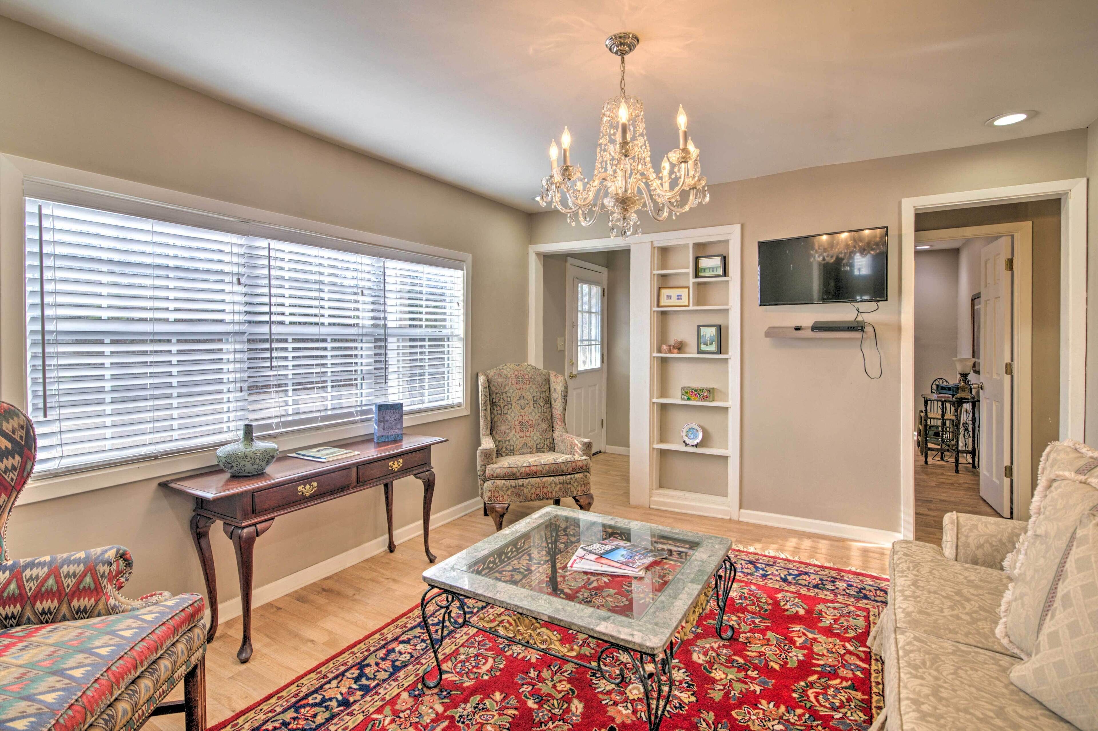 House (2 Bedrooms) | Interior