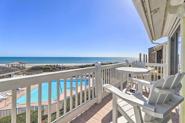 Apartment (3 Bedrooms) | Property grounds - Coastal Condo w/ Indoor & Outdoor Pool Access (Emerald Isle)