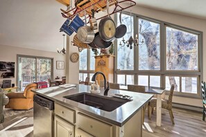 House (4 Bedrooms) | Interior - Charming Mtn Home on Golf Course ~ 4 Mi to Slopes! (Avon)