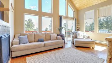 House (3 Bedrooms) | Front of property