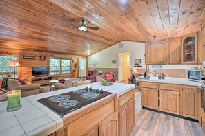 House (2 Bedrooms) | Interior - 11 Mi to Apple Hill: Pollock Pines Resort Cabin (Pollock Pines)