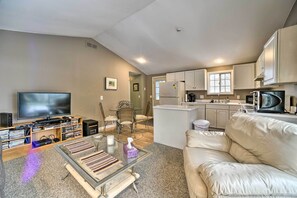 House (2 Bedrooms) | Interior - Cozy Southeast Michigan Home w/ Private Yard (Commerce Township)