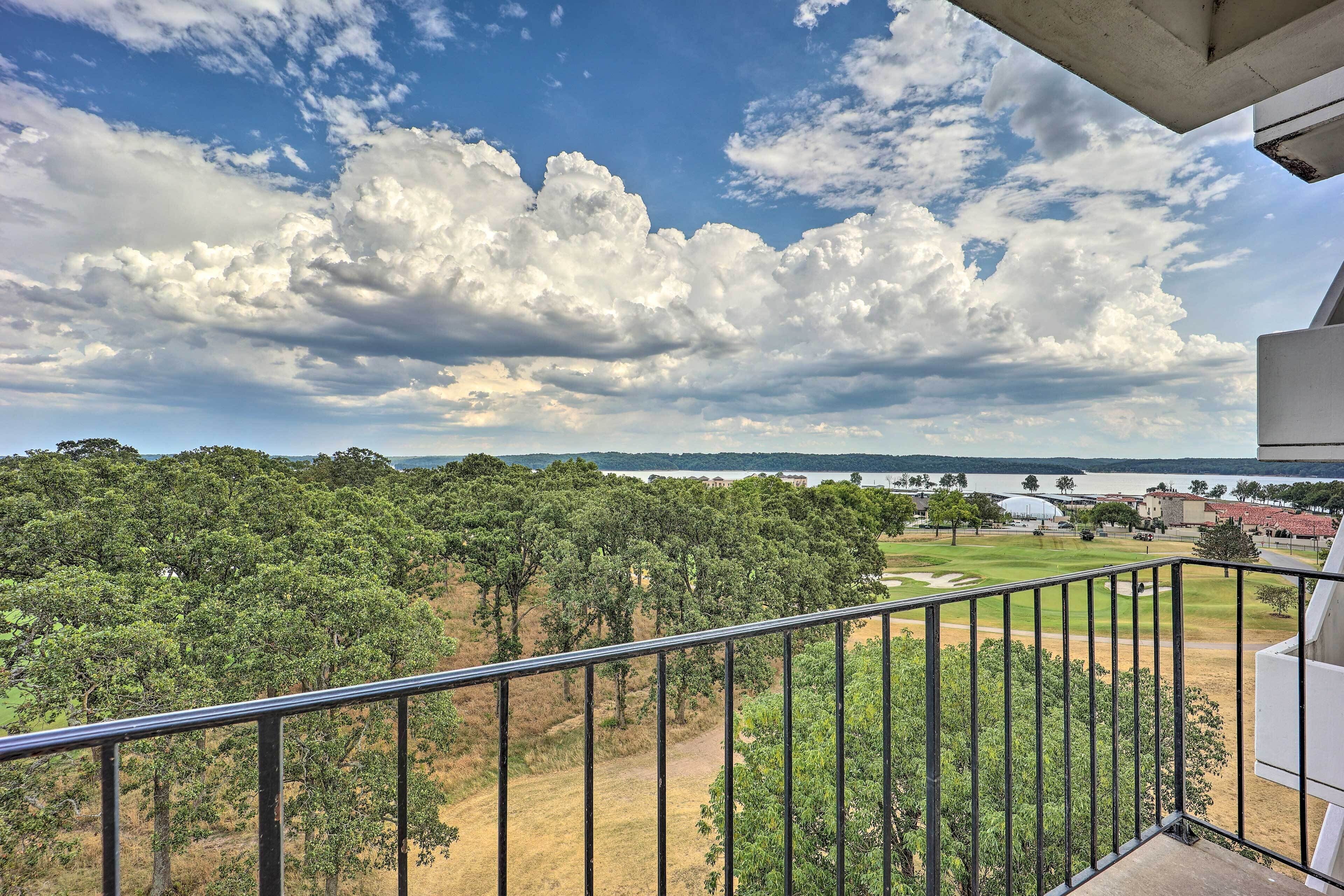 Cozy Afton Condo w/ Golf Course & Lake Views!