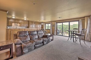 Interior - Golf Course & Lake Views: Cozy Afton Condo! (Afton)