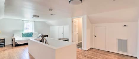 House (5 Bedrooms) | Interior