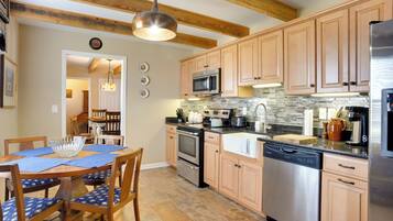 Cottage (3 Bedrooms) | Interior