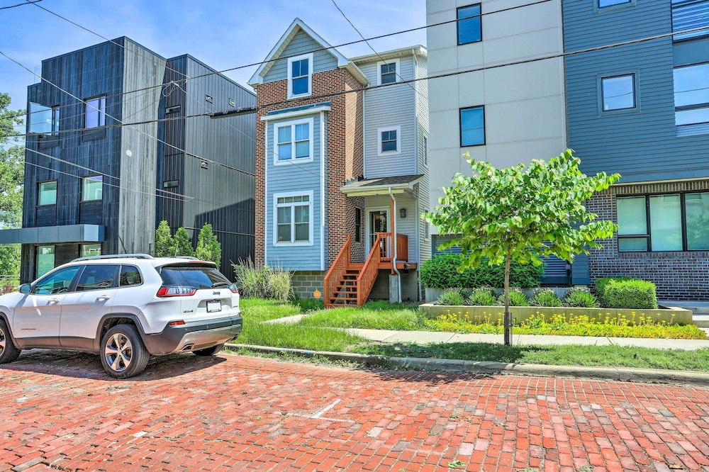 Cozy Cleveland Apartment ~ 2 Mi to Downtown!