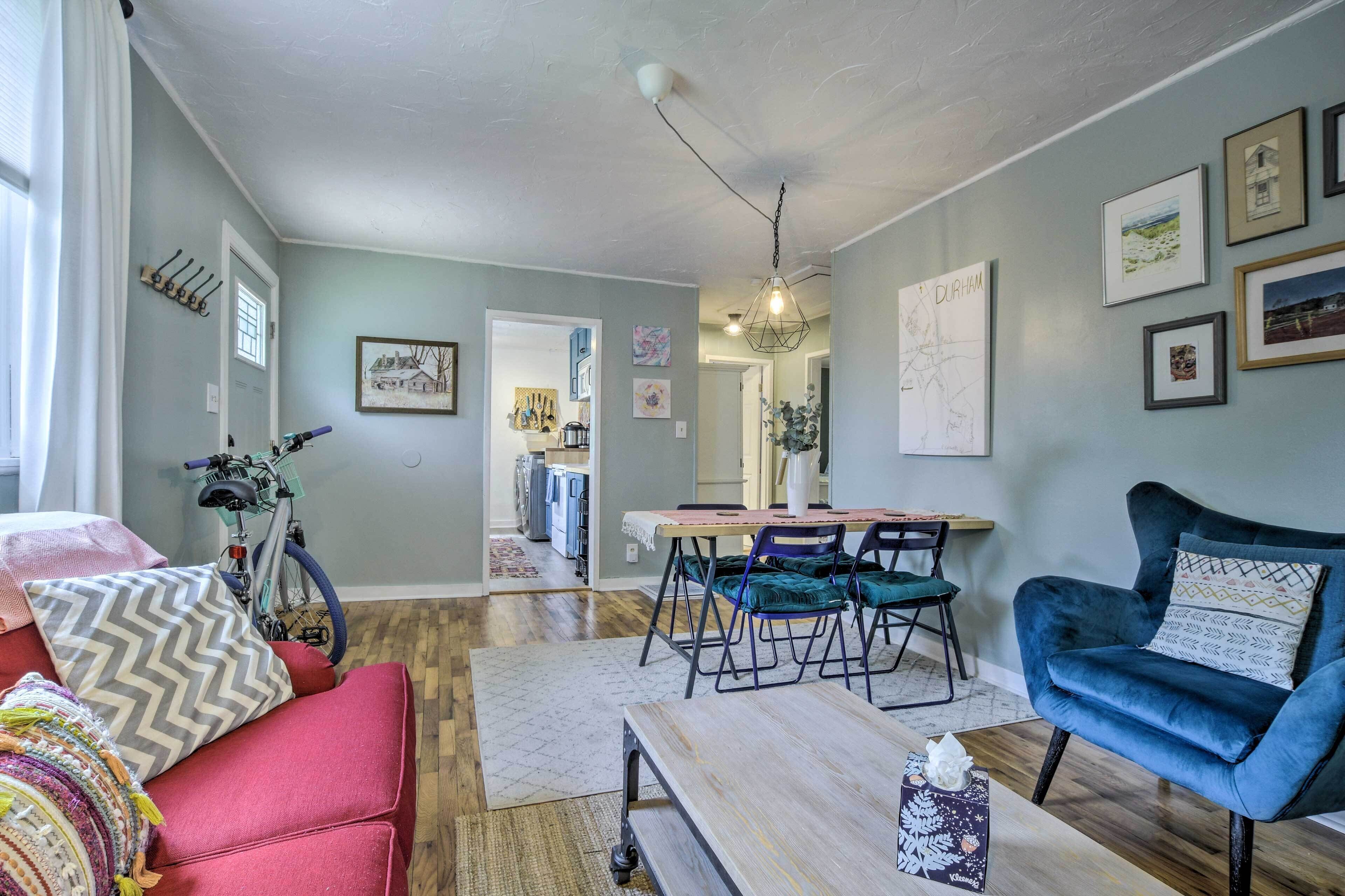 Eclectic Durham Home w/ Deck < 2 Mi to Dtwn!