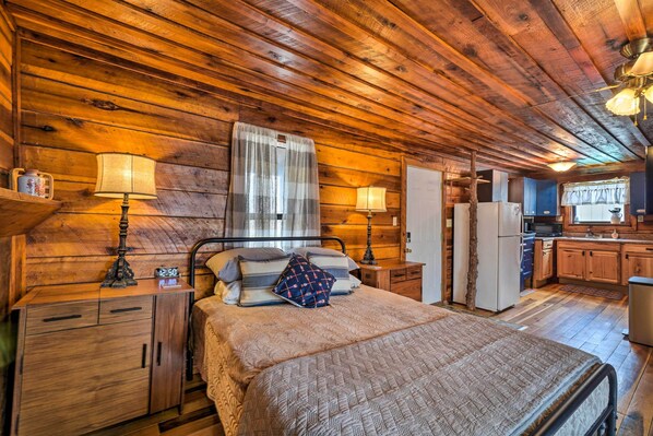 Apartment (0 Bedroom) | Interior