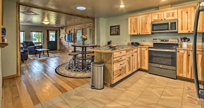 Pet-friendly Augusta Cabin - Walk to Main Street!
